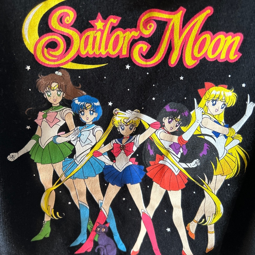 Sailor moon cropped tank top